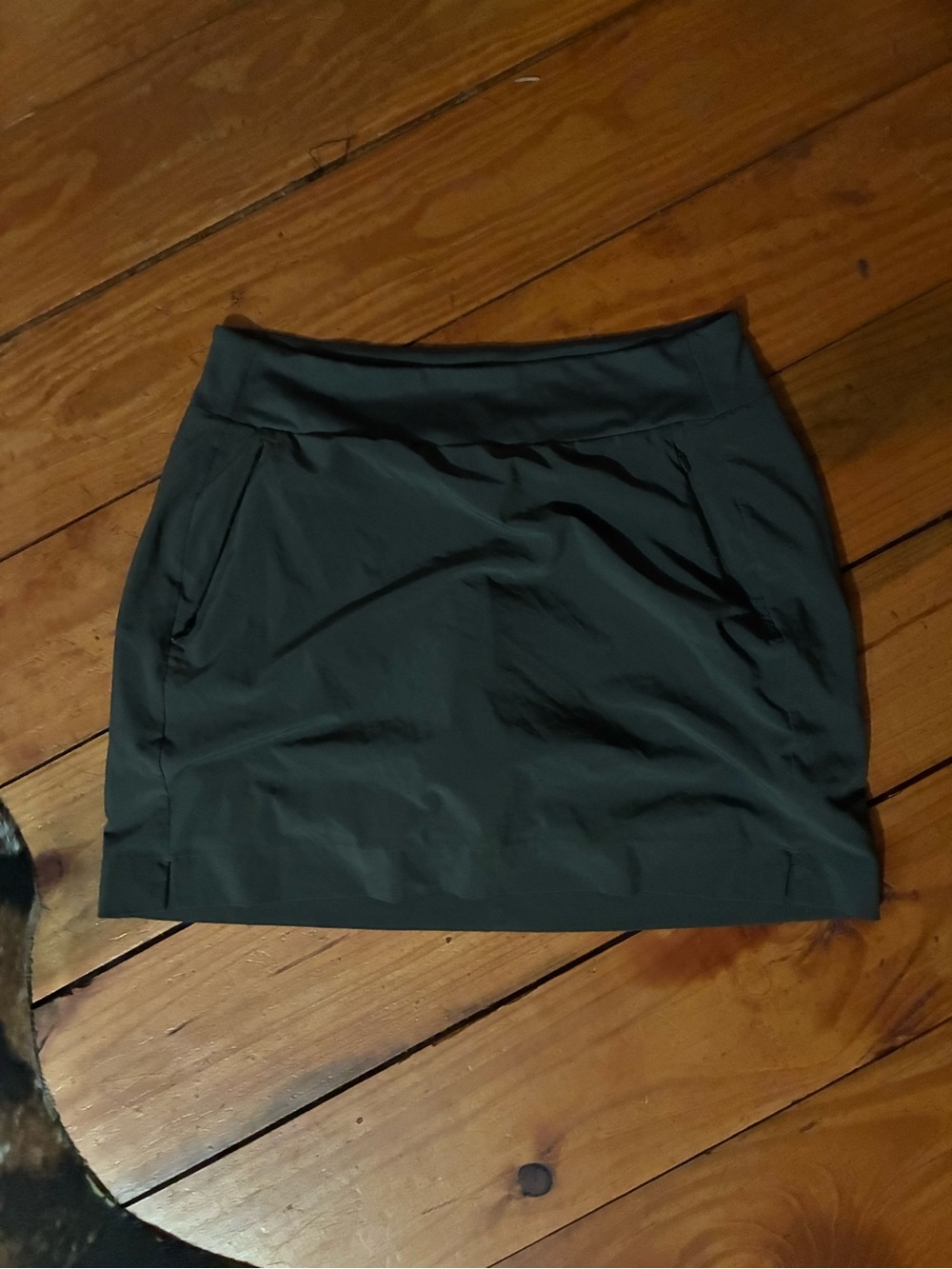 Athleta Dark Green Active Mini Skirt size 8